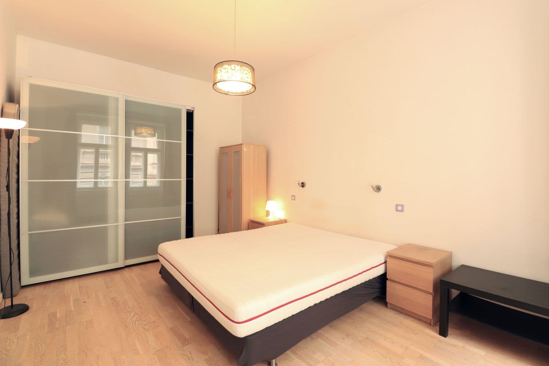 Prenájom bytu 2-izbový 44 m², Bořivojova, Praha, Praha Prenájom bytu 2-izbový 44 m², Bořivojova, Praha, Praha