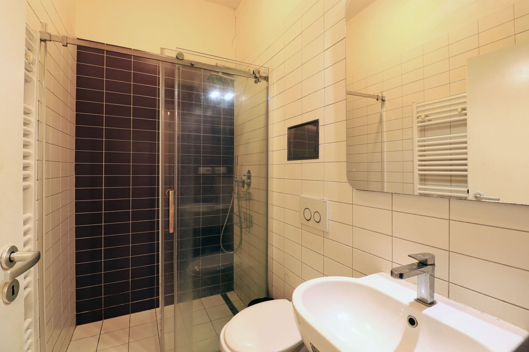Prenájom bytu 2-izbový 44 m², Bořivojova, Praha, Praha Prenájom bytu 2-izbový 44 m², Bořivojova, Praha, Praha