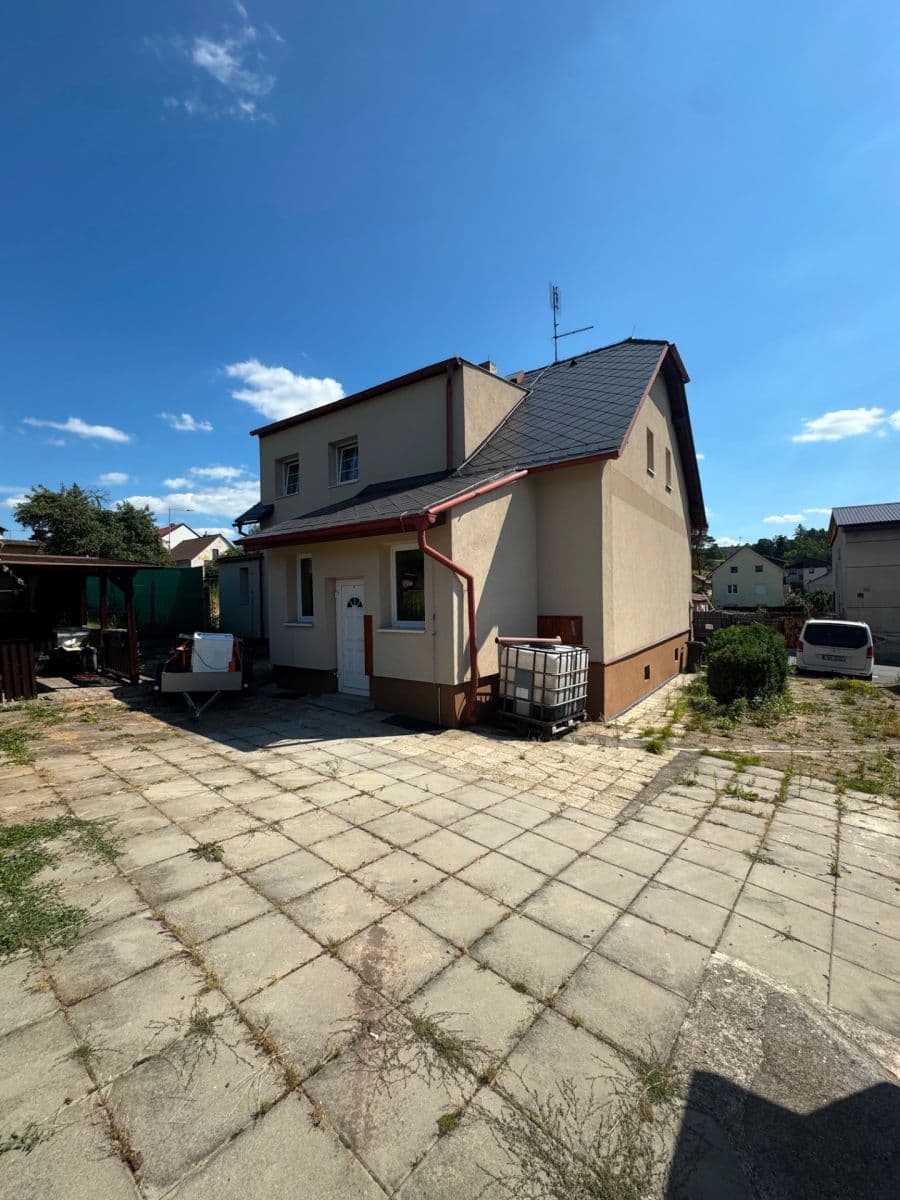 Predaj domu 457 m², pozemok 920 m², Nová, Lužná, Středočeský kraj Predaj domu 457 m², pozemok 920 m², Nová, Lužná, Středočeský kraj