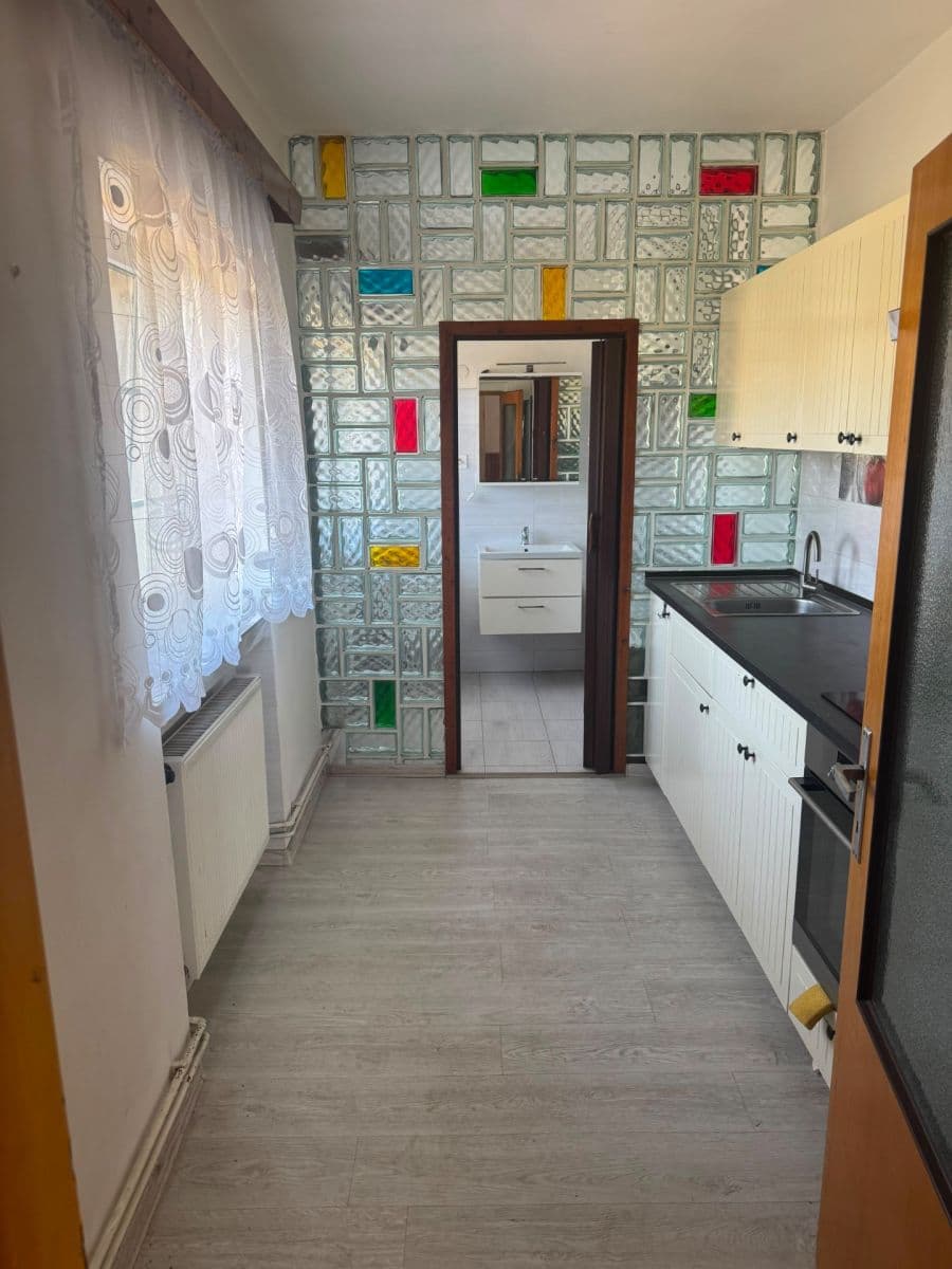 Predaj domu 457 m², pozemok 920 m², Nová, Lužná, Středočeský kraj Predaj domu 457 m², pozemok 920 m², Nová, Lužná, Středočeský kraj