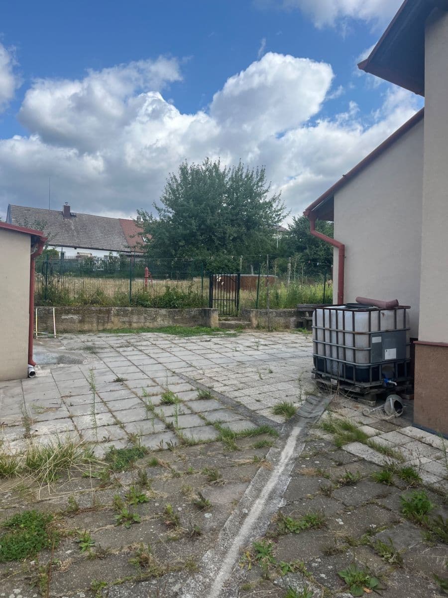Predaj domu 457 m², pozemok 920 m², Nová, Lužná, Středočeský kraj Predaj domu 457 m², pozemok 920 m², Nová, Lužná, Středočeský kraj