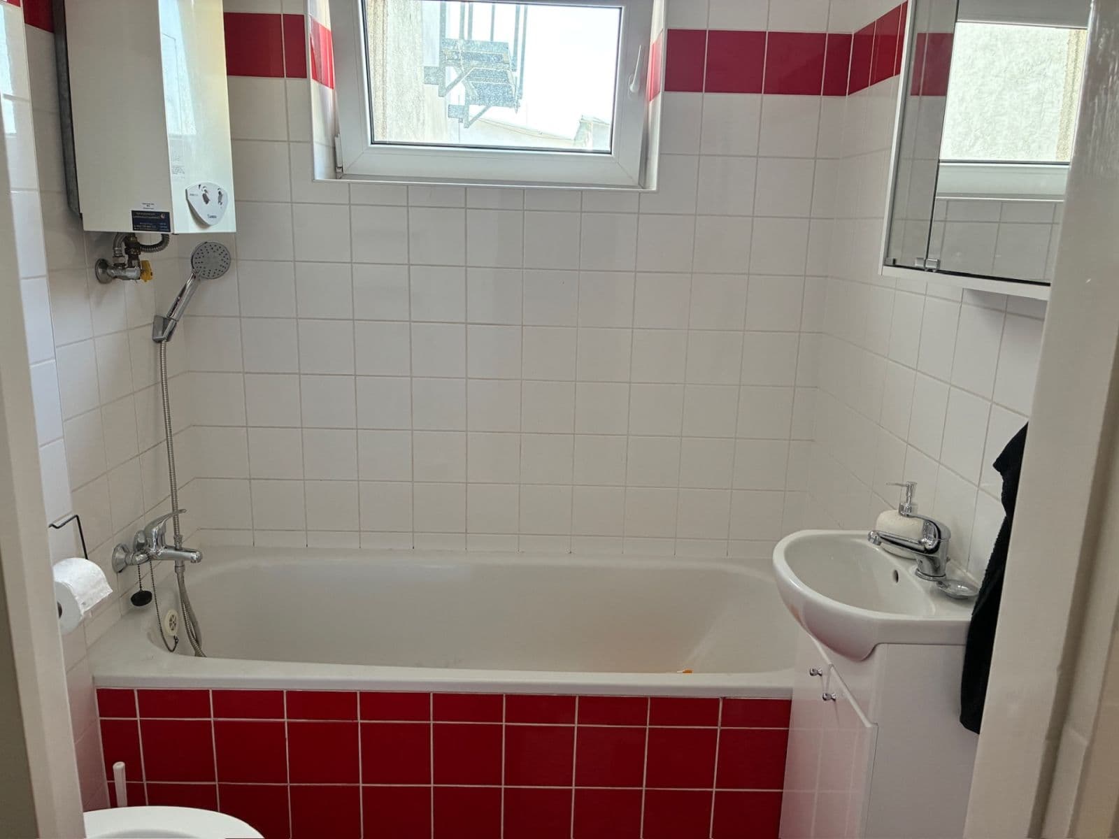 Prenájom bytu 1-izbový 27 m², U Gymnázia, Praha, Praha Prenájom bytu 1-izbový 27 m², U Gymnázia, Praha, Praha