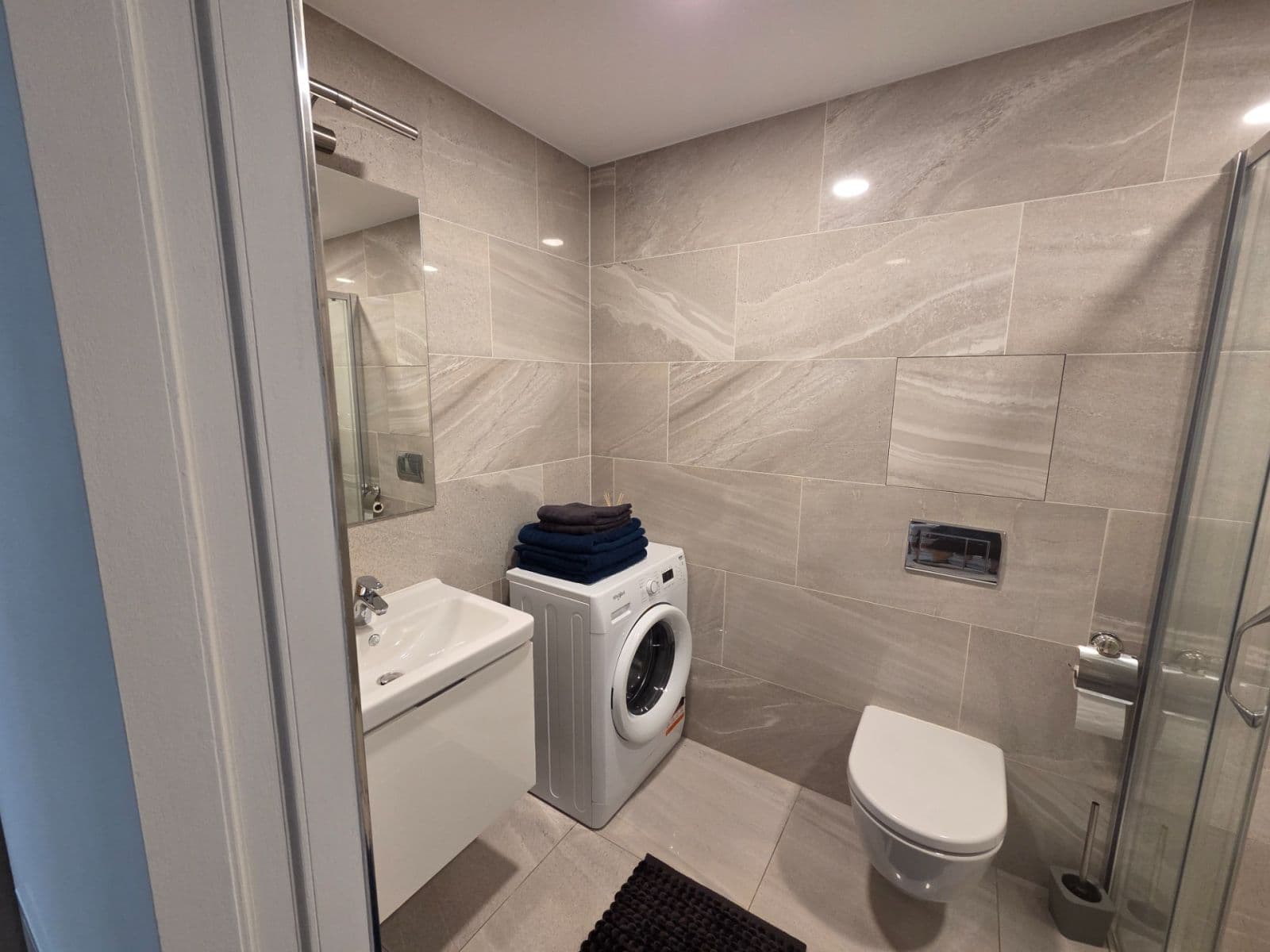 Prenájom bytu 1-izbový 39 m², Kurta Konráda, Praha, Praha Prenájom bytu 1-izbový 39 m², Kurta Konráda, Praha, Praha