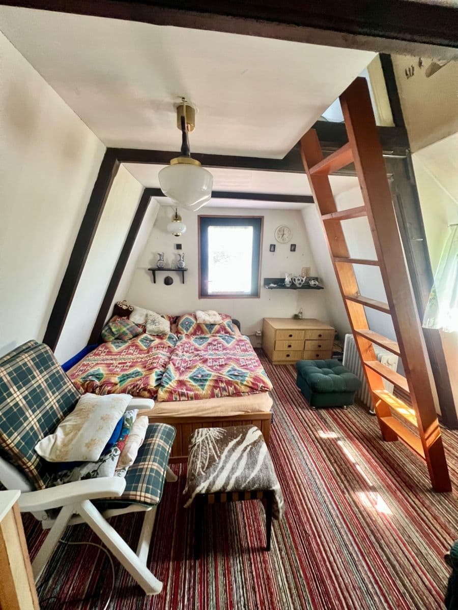 Predaj rekreačného objektu 18 m², pozemok 695 m², Mnichovice, Středočeský kraj Predaj rekreačného objektu 18 m², pozemok 695 m², Mnichovice, Středočeský kraj