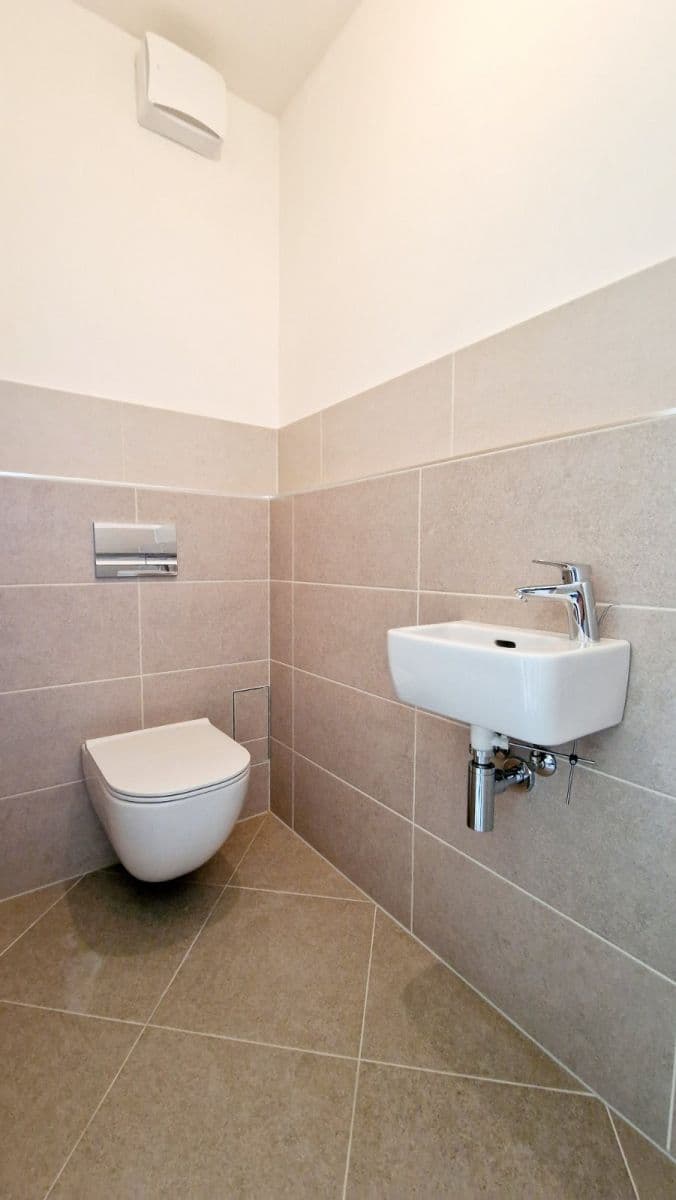 Predaj bytu 4-izbový 113 m², Thomasova, Praha, Praha Predaj bytu 4-izbový 113 m², Thomasova, Praha, Praha