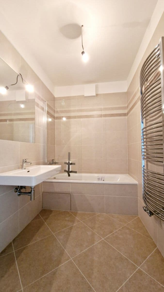 Predaj bytu 4-izbový 113 m², Thomasova, Praha, Praha Predaj bytu 4-izbový 113 m², Thomasova, Praha, Praha