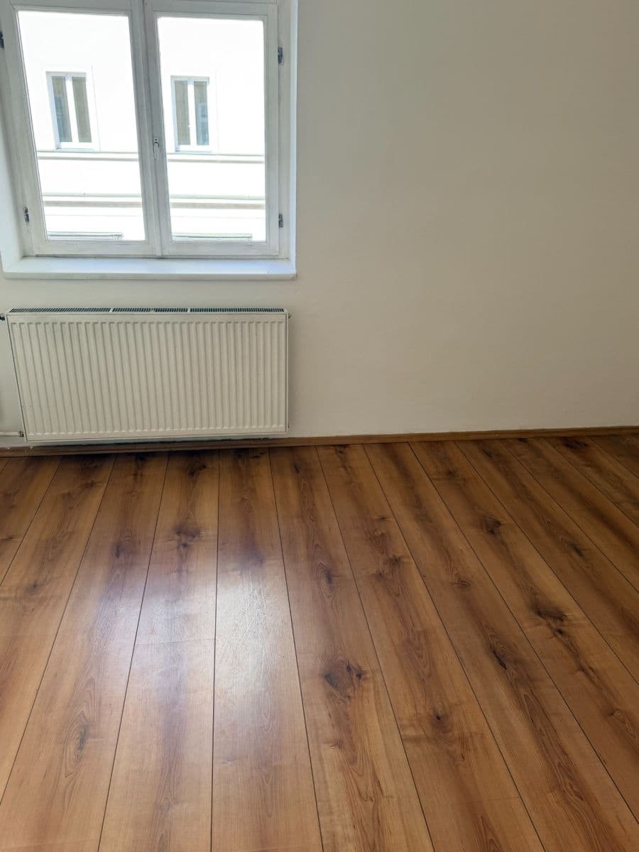 Prenájom bytu 1-izbový 40 m², Sokolovská, Praha, Praha Prenájom bytu 1-izbový 40 m², Sokolovská, Praha, Praha