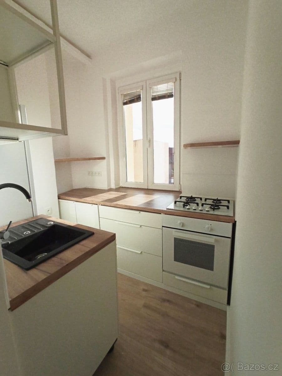 Predaj bytu 1-izbový 28 m², Cajthamlova, Teplice, Ústecký kraj Predaj bytu 1-izbový 28 m², Cajthamlova, Teplice, Ústecký kraj