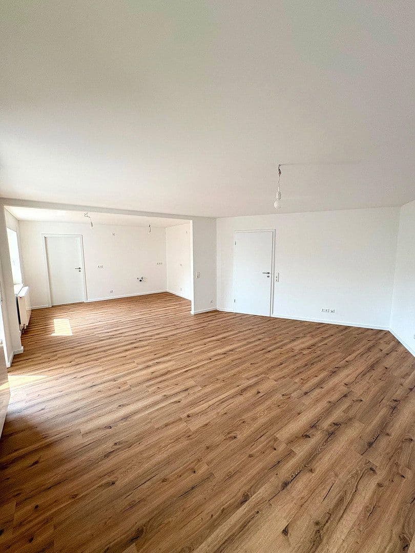 Predaj bytu 3-izbový 80 m², Kirchheim unter Teck, Bádensko-Wurttembersko Predaj bytu 3-izbový 80 m², Kirchheim unter Teck, Bádensko-Wurttembersko