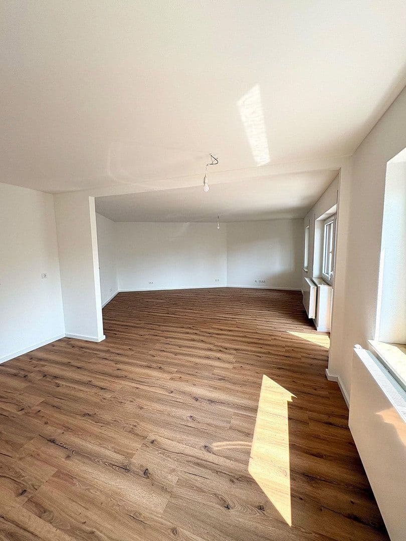 Predaj bytu 3-izbový 80 m², Kirchheim unter Teck, Bádensko-Wurttembersko Predaj bytu 3-izbový 80 m², Kirchheim unter Teck, Bádensko-Wurttembersko
