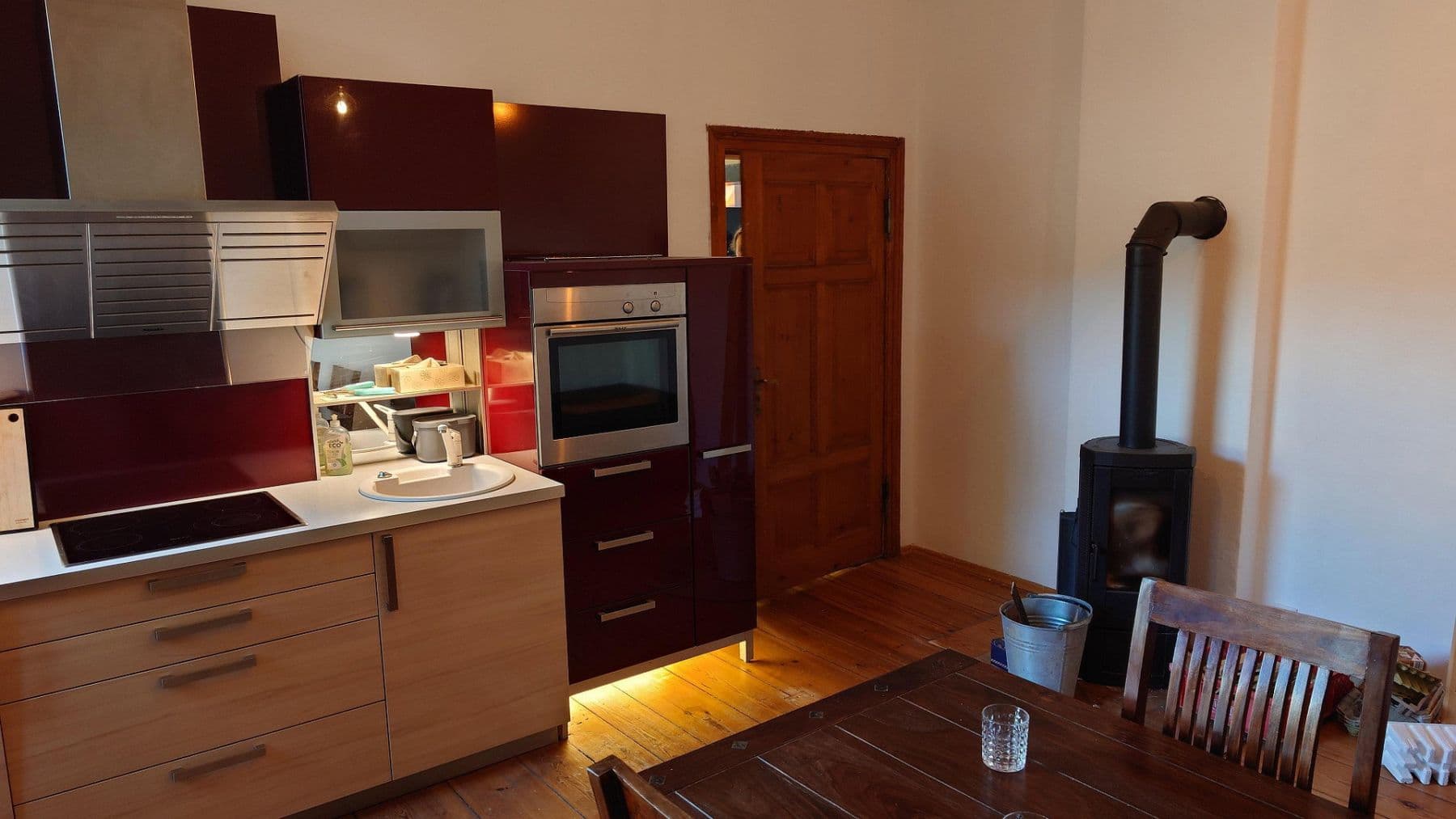 Prenájom bytu 3-izbový 71 m², Karl-Liebknecht-Str., Brandenburg an der Havel, Brandenbursko Prenájom bytu 3-izbový 71 m², Karl-Liebknecht-Str., Brandenburg an der Havel, Brandenbursko