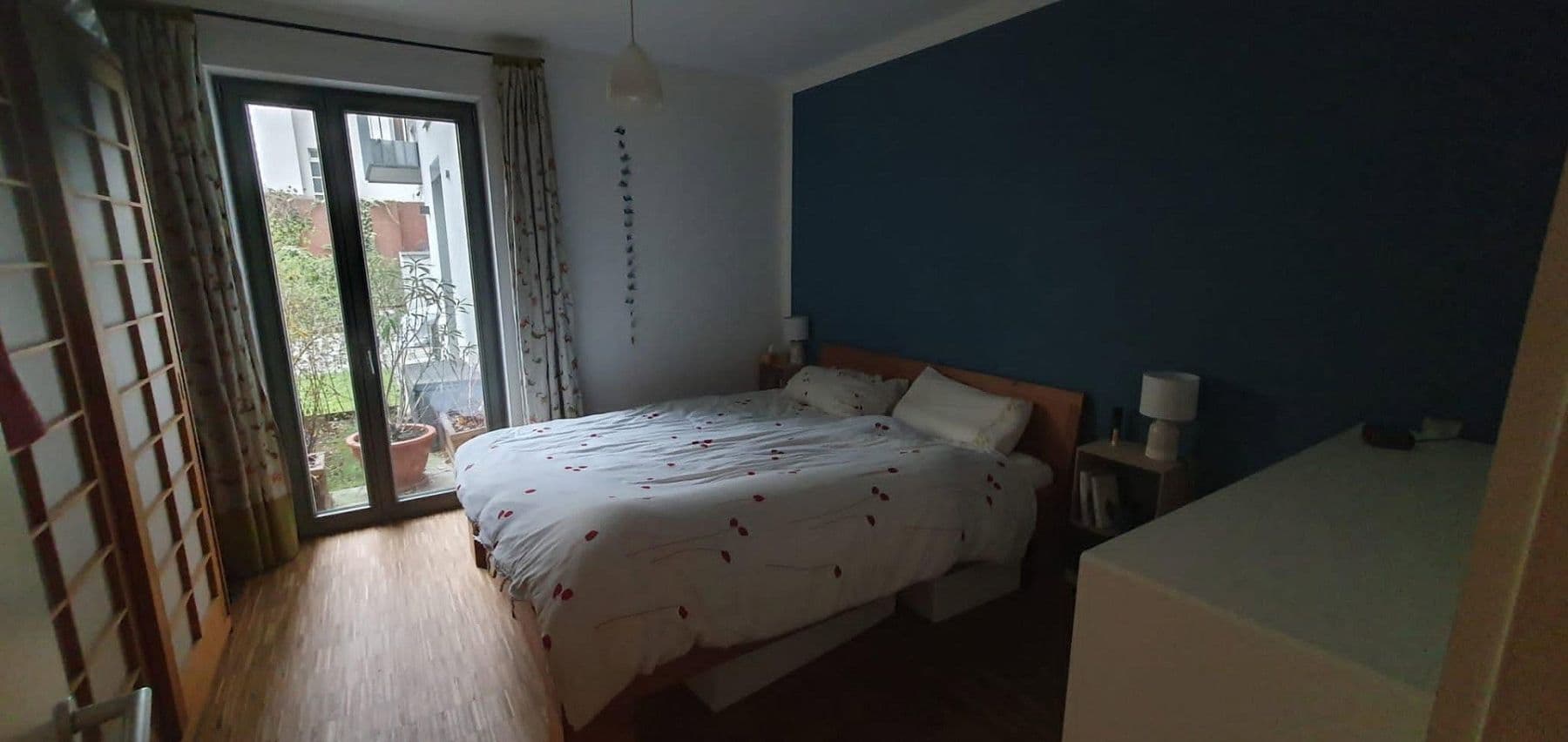 Prenájom bytu 4-izbový 108 m², Gounodstrasse 57, Berlin, Berlín Prenájom bytu 4-izbový 108 m², Gounodstrasse 57, Berlin, Berlín