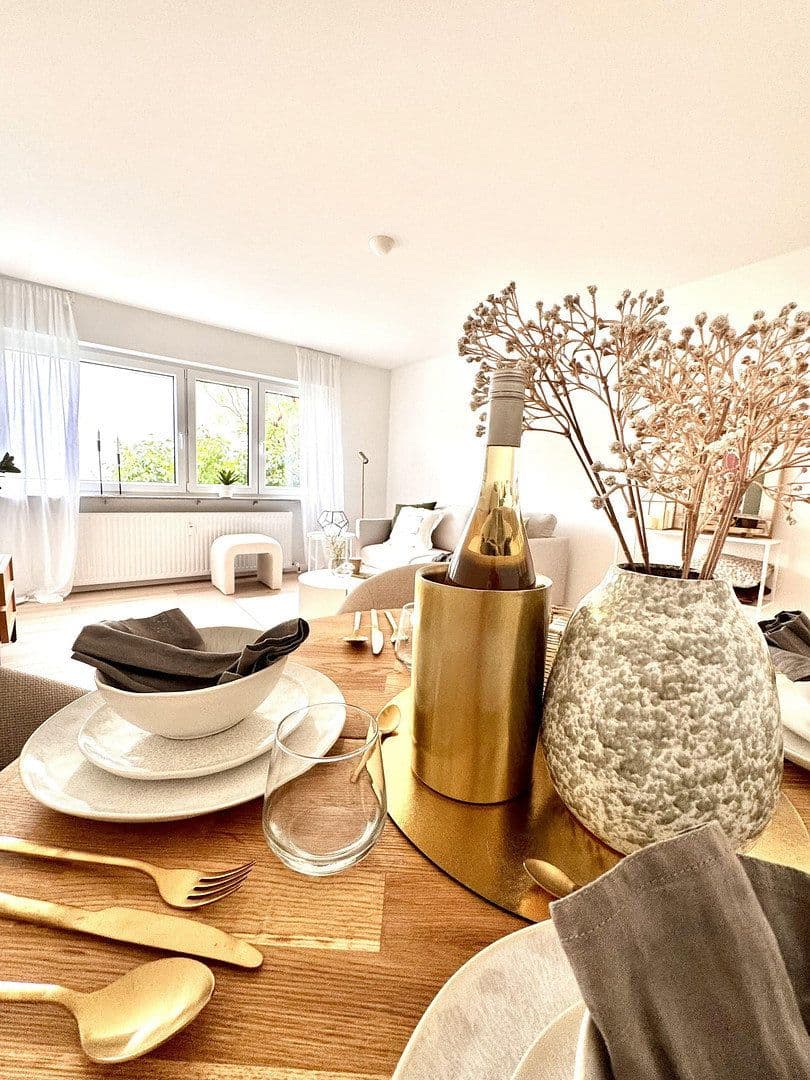 Predaj bytu 3-izbový 71 m², Esslingen am Neckar, Bádensko-Wurttembersko Predaj bytu 3-izbový 71 m², Esslingen am Neckar, Bádensko-Wurttembersko