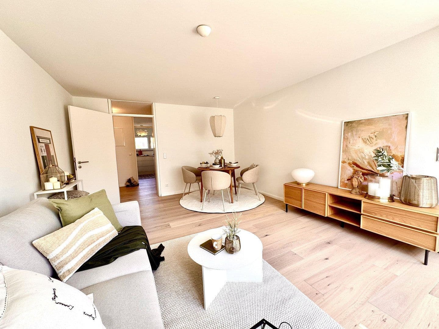 Predaj bytu 3-izbový 71 m², Esslingen am Neckar, Bádensko-Wurttembersko Predaj bytu 3-izbový 71 m², Esslingen am Neckar, Bádensko-Wurttembersko