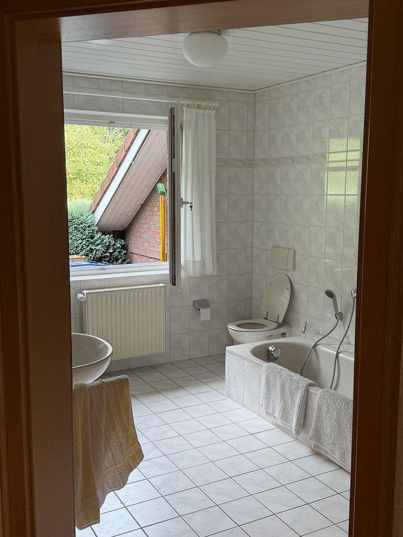 Predaj domu 157 m², pozemok 584 m², Wiefelstede, Dolné Sasko Predaj domu 157 m², pozemok 584 m², Wiefelstede, Dolné Sasko
