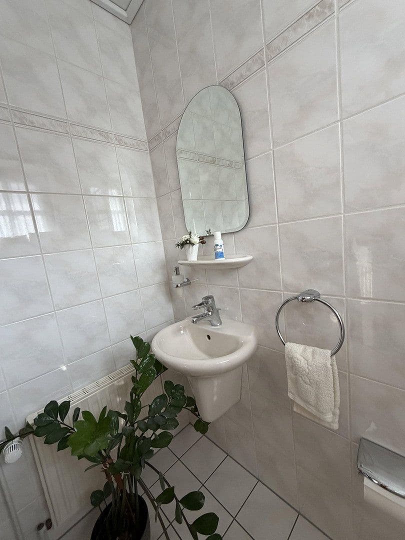 Predaj domu 157 m², pozemok 584 m², Wiefelstede, Dolné Sasko Predaj domu 157 m², pozemok 584 m², Wiefelstede, Dolné Sasko