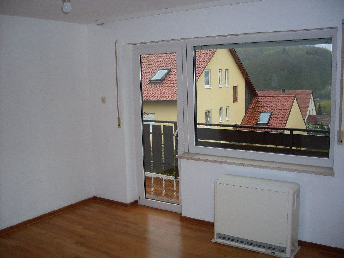 Predaj domu 280 m², pozemok 868 m², Üchtelhausen, Bavorsko Predaj domu 280 m², pozemok 868 m², Üchtelhausen, Bavorsko