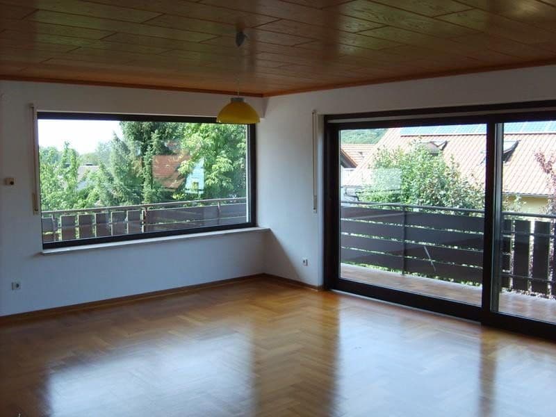 Predaj domu 280 m², pozemok 868 m², Üchtelhausen, Bavorsko Predaj domu 280 m², pozemok 868 m², Üchtelhausen, Bavorsko