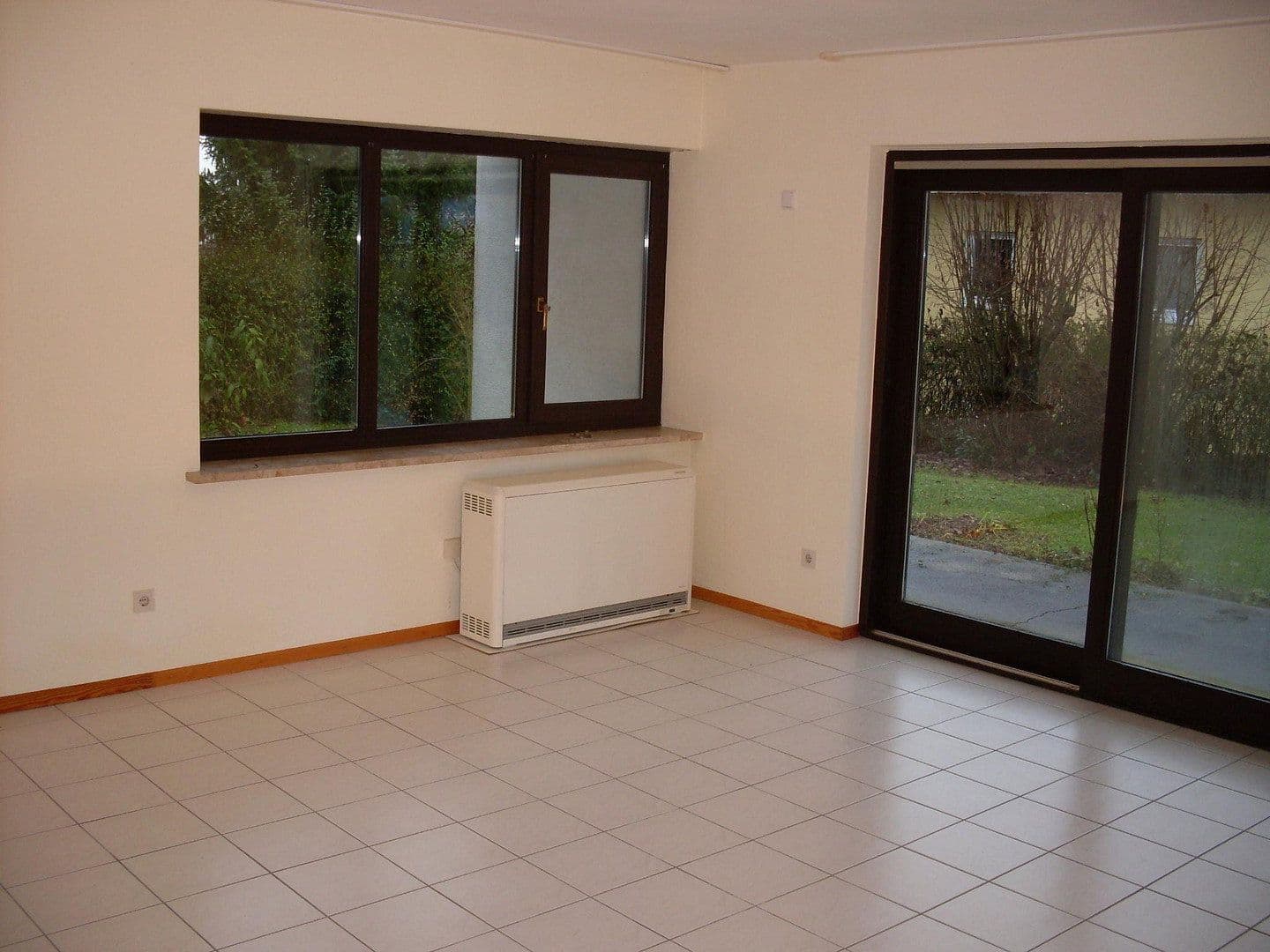 Predaj domu 280 m², pozemok 868 m², Üchtelhausen, Bavorsko Predaj domu 280 m², pozemok 868 m², Üchtelhausen, Bavorsko