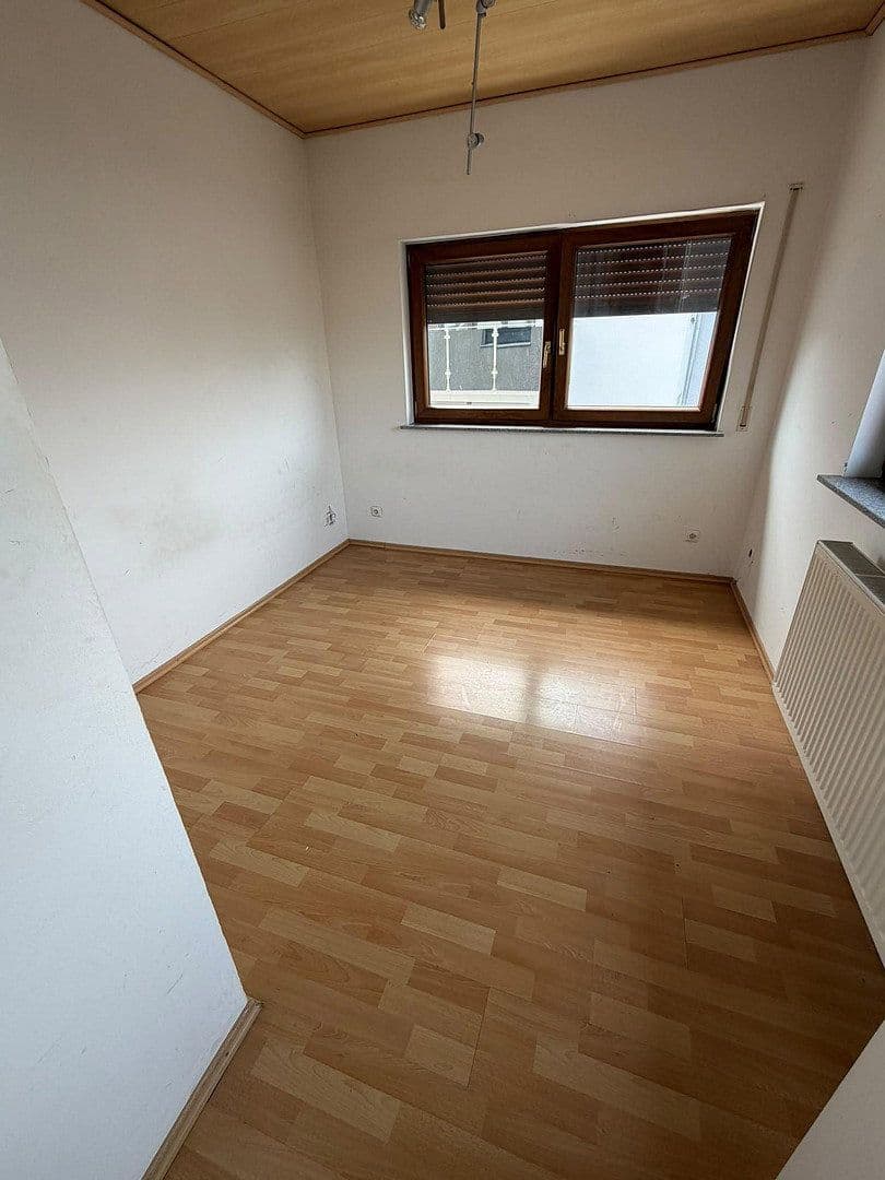 Prenájom domu 200 m², pozemok 250 m², Erlensee, Hesensko Prenájom domu 200 m², pozemok 250 m², Erlensee, Hesensko