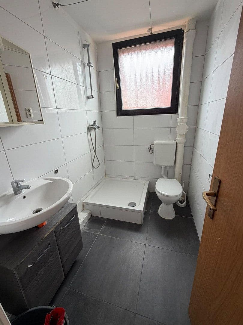 Prenájom domu 200 m², pozemok 250 m², Erlensee, Hesensko Prenájom domu 200 m², pozemok 250 m², Erlensee, Hesensko