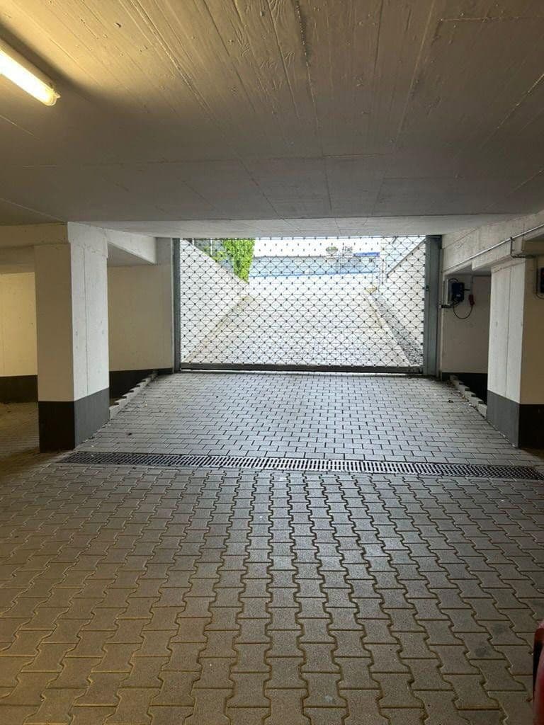 Prenájom garáže 11 m², Keplerstr. 19, Bietigheim-Bissingen, Bádensko-Wurttembersko Prenájom garáže 11 m², Keplerstr. 19, Bietigheim-Bissingen, Bádensko-Wurttembersko