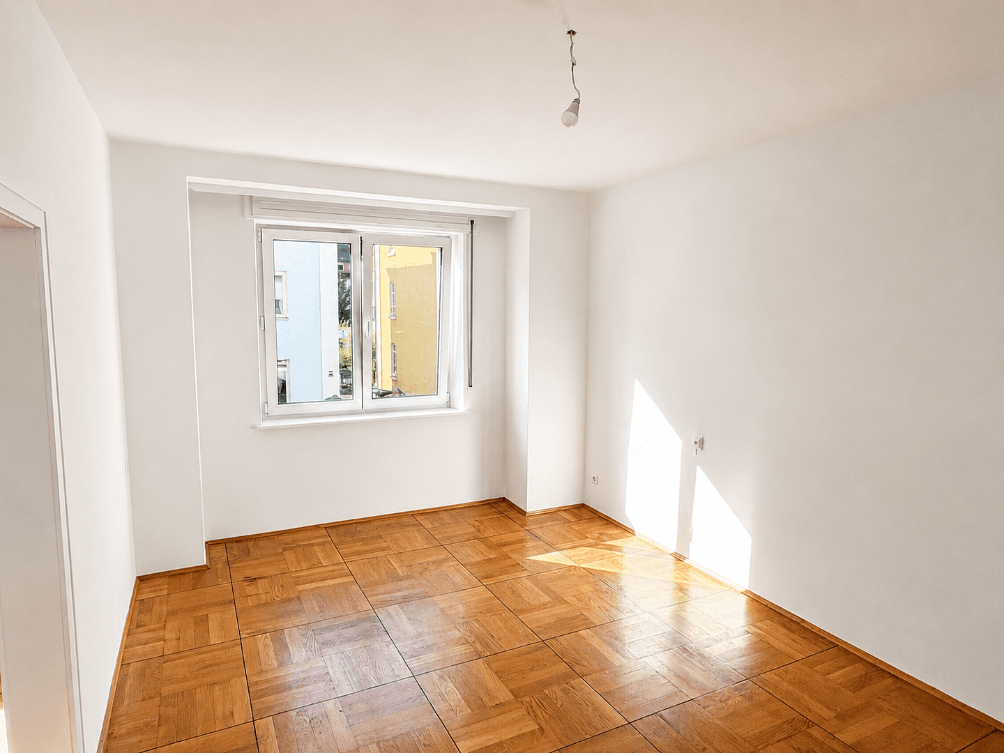 Predaj bytu 4-izbový 101 m², Neu-Ulm, Bavorsko Predaj bytu 4-izbový 101 m², Neu-Ulm, Bavorsko