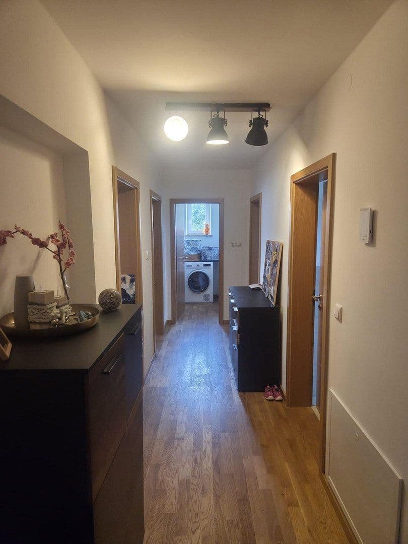 Prenájom bytu 3-izbový 80 m², Haidlfinger Strasse 31, Wallersdorf, Bavorsko Prenájom bytu 3-izbový 80 m², Haidlfinger Strasse 31, Wallersdorf, Bavorsko