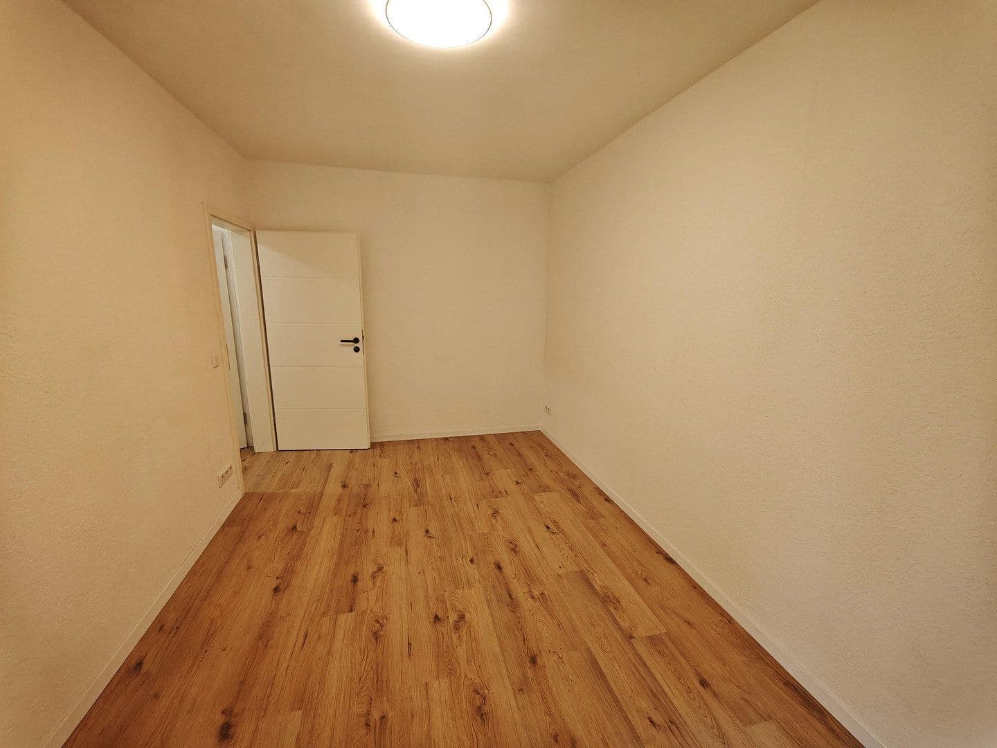Predaj bytu 2-izbový 39 m², Schinkelstraße 8, Osnabrück, Dolné Sasko Predaj bytu 2-izbový 39 m², Schinkelstraße 8, Osnabrück, Dolné Sasko