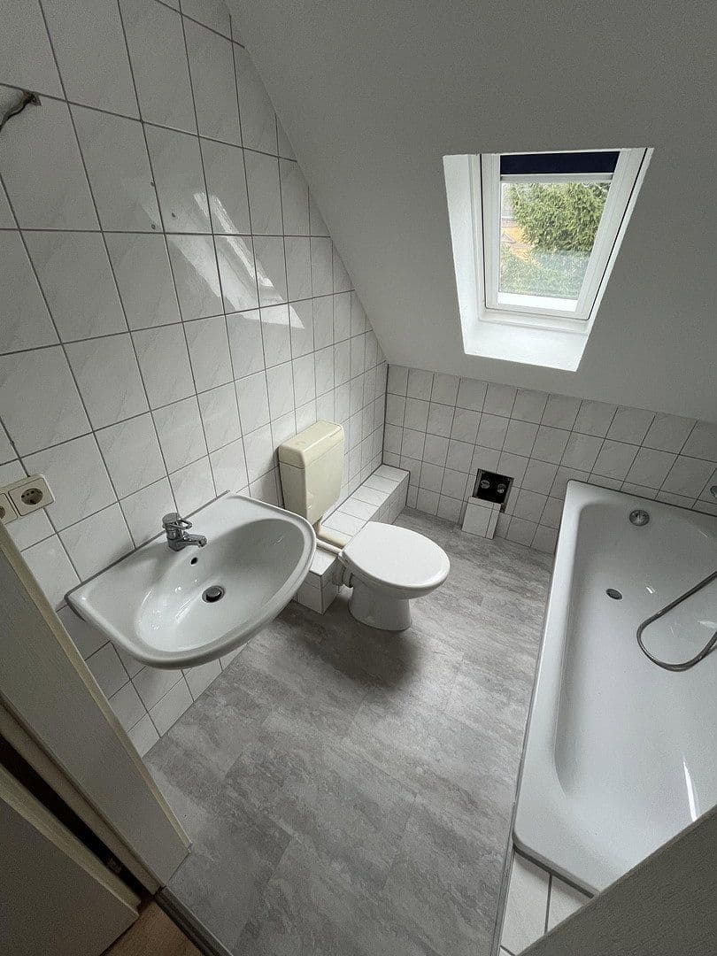 Prenájom bytu 2-izbový 27 m², Neefestraße 109, Chemnitz, Sasko Prenájom bytu 2-izbový 27 m², Neefestraße 109, Chemnitz, Sasko