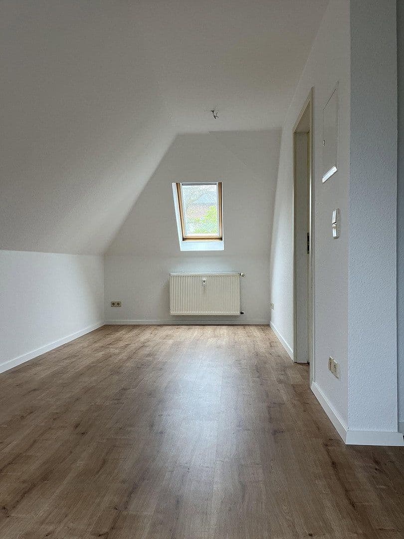 Prenájom bytu 2-izbový 27 m², Neefestraße 109, Chemnitz, Sasko Prenájom bytu 2-izbový 27 m², Neefestraße 109, Chemnitz, Sasko