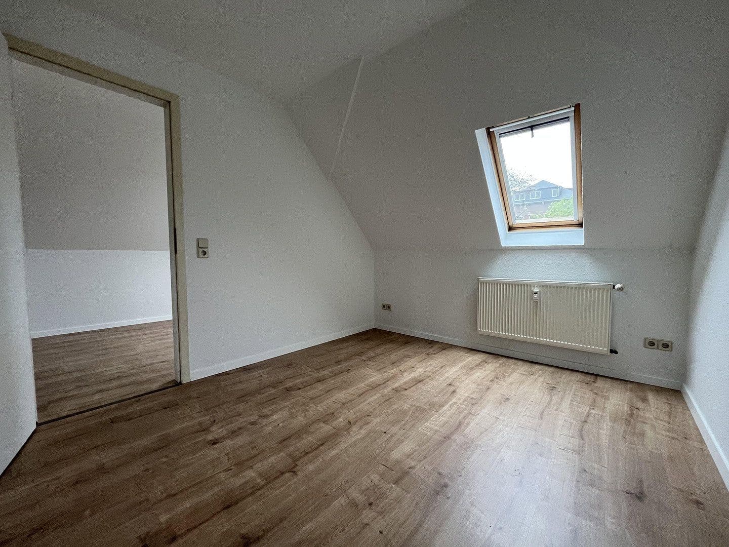 Prenájom bytu 2-izbový 27 m², Neefestraße 109, Chemnitz, Sasko Prenájom bytu 2-izbový 27 m², Neefestraße 109, Chemnitz, Sasko