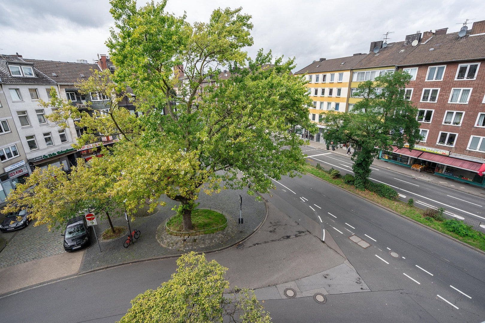 Prenájom bytu 3-izbový 100 m², Adalbertsteinweg 18-20, Aachen, Severné Porýnie - Westfálsko Prenájom bytu 3-izbový 100 m², Adalbertsteinweg 18-20, Aachen, Severné Porýnie - Westfálsko