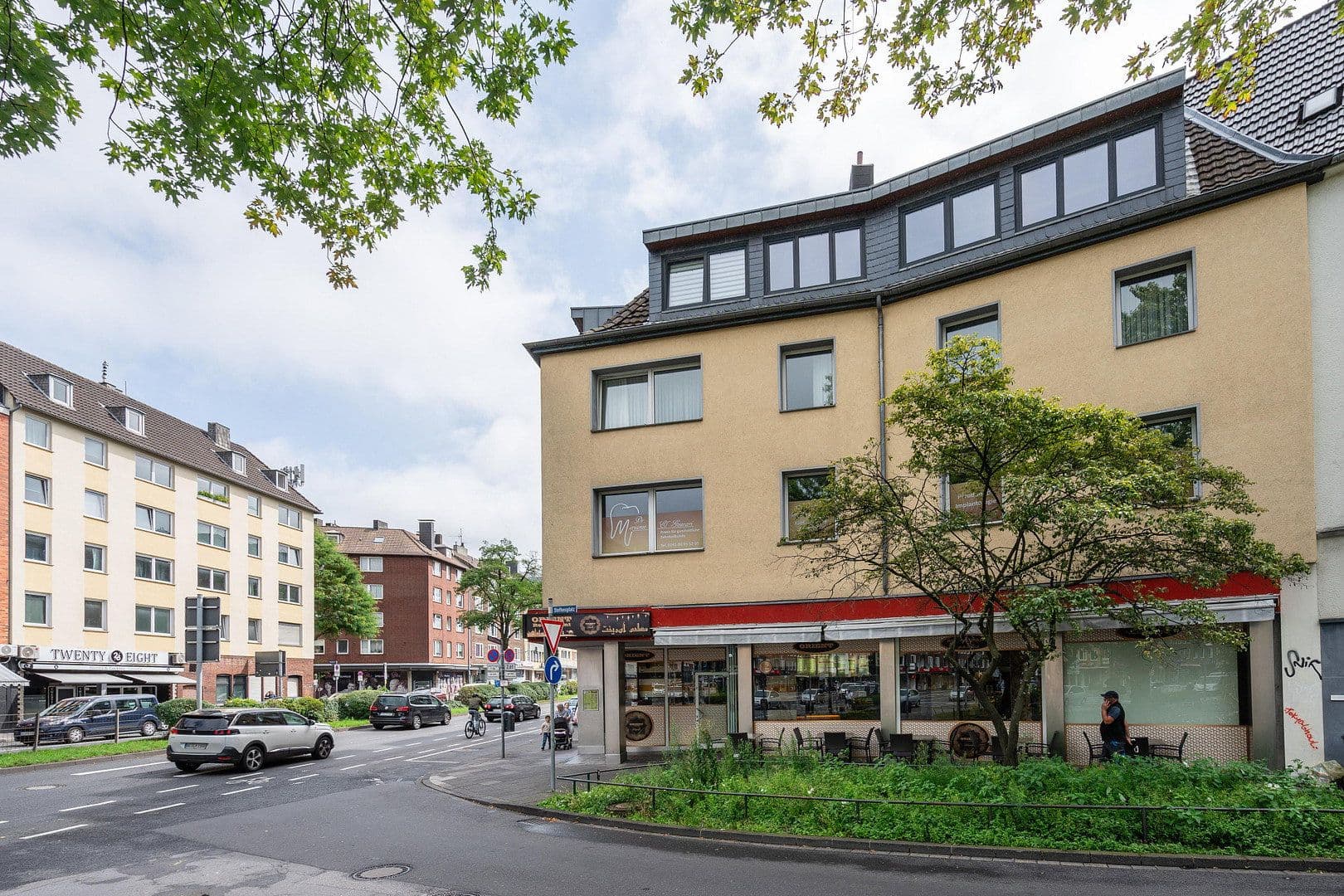 Prenájom bytu 3-izbový 100 m², Adalbertsteinweg 18-20, Aachen, Severné Porýnie - Westfálsko Prenájom bytu 3-izbový 100 m², Adalbertsteinweg 18-20, Aachen, Severné Porýnie - Westfálsko
