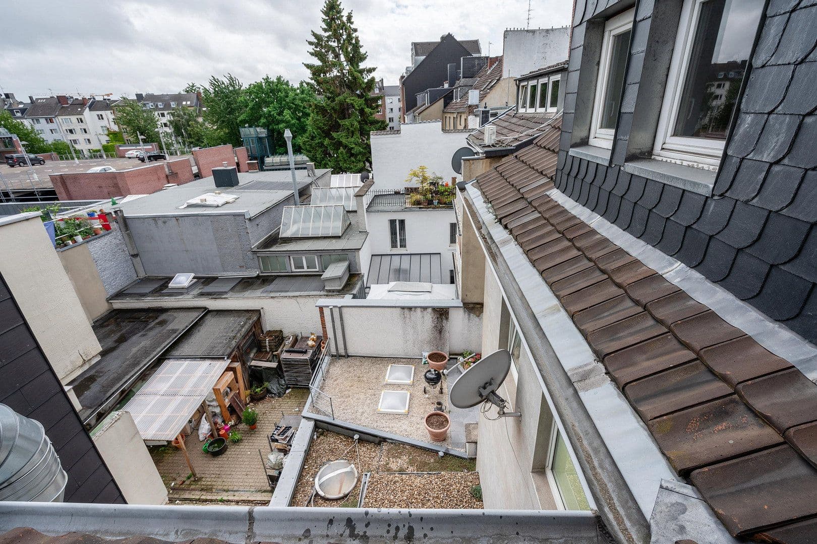 Prenájom bytu 3-izbový 100 m², Adalbertsteinweg 18-20, Aachen, Severné Porýnie - Westfálsko Prenájom bytu 3-izbový 100 m², Adalbertsteinweg 18-20, Aachen, Severné Porýnie - Westfálsko