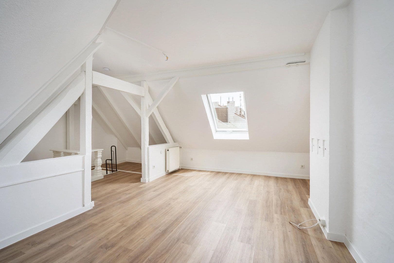 Prenájom bytu 3-izbový 100 m², Adalbertsteinweg 18-20, Aachen, Severné Porýnie - Westfálsko Prenájom bytu 3-izbový 100 m², Adalbertsteinweg 18-20, Aachen, Severné Porýnie - Westfálsko