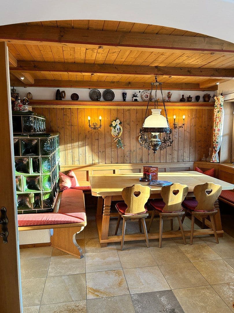 Predaj domu 220 m², pozemok 996 m², Unterwössen, Bavorsko Predaj domu 220 m², pozemok 996 m², Unterwössen, Bavorsko