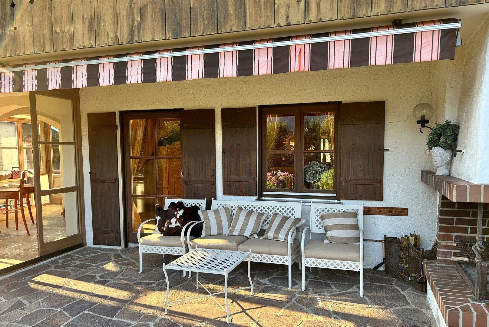 Predaj domu 220 m², pozemok 996 m², Unterwössen, Bavorsko Predaj domu 220 m², pozemok 996 m², Unterwössen, Bavorsko