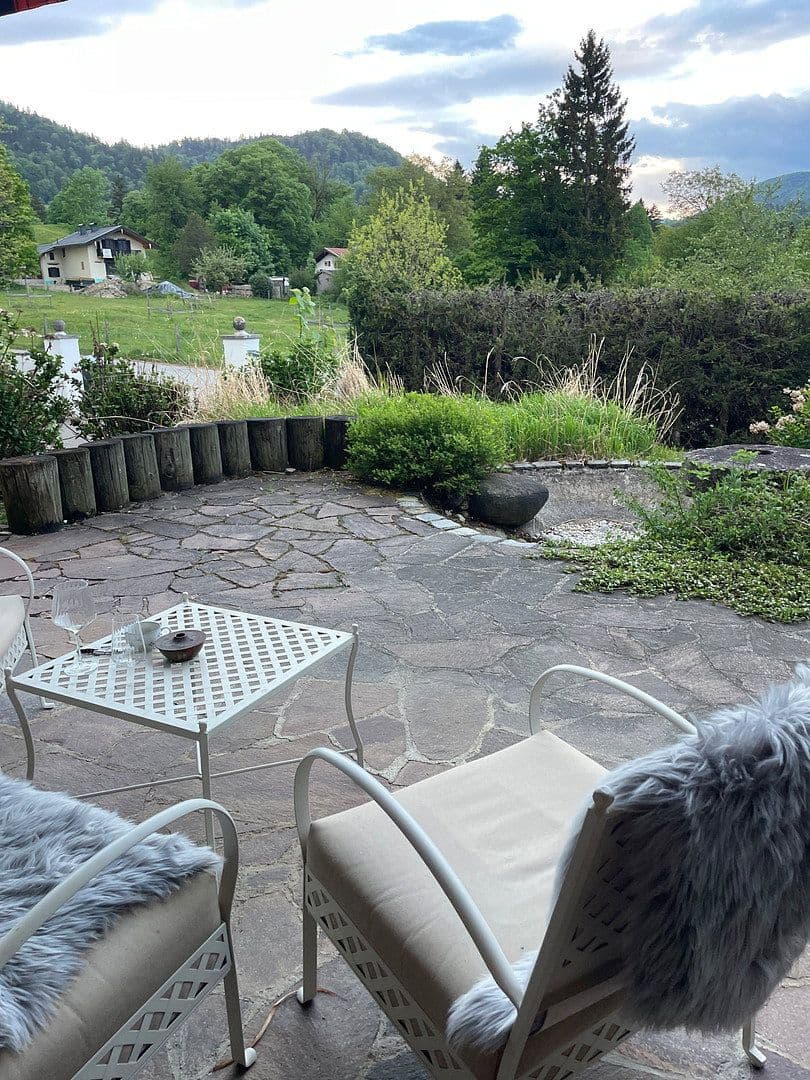 Predaj domu 220 m², pozemok 996 m², Unterwössen, Bavorsko Predaj domu 220 m², pozemok 996 m², Unterwössen, Bavorsko