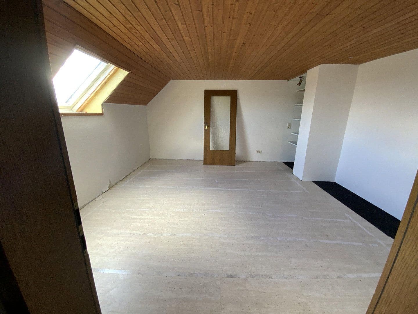 Predaj domu 170 m², pozemok 2.565 m², Ringstrasse 11, Feilbingert, Porýnie-Falcko Predaj domu 170 m², pozemok 2.565 m², Ringstrasse 11, Feilbingert, Porýnie-Falcko