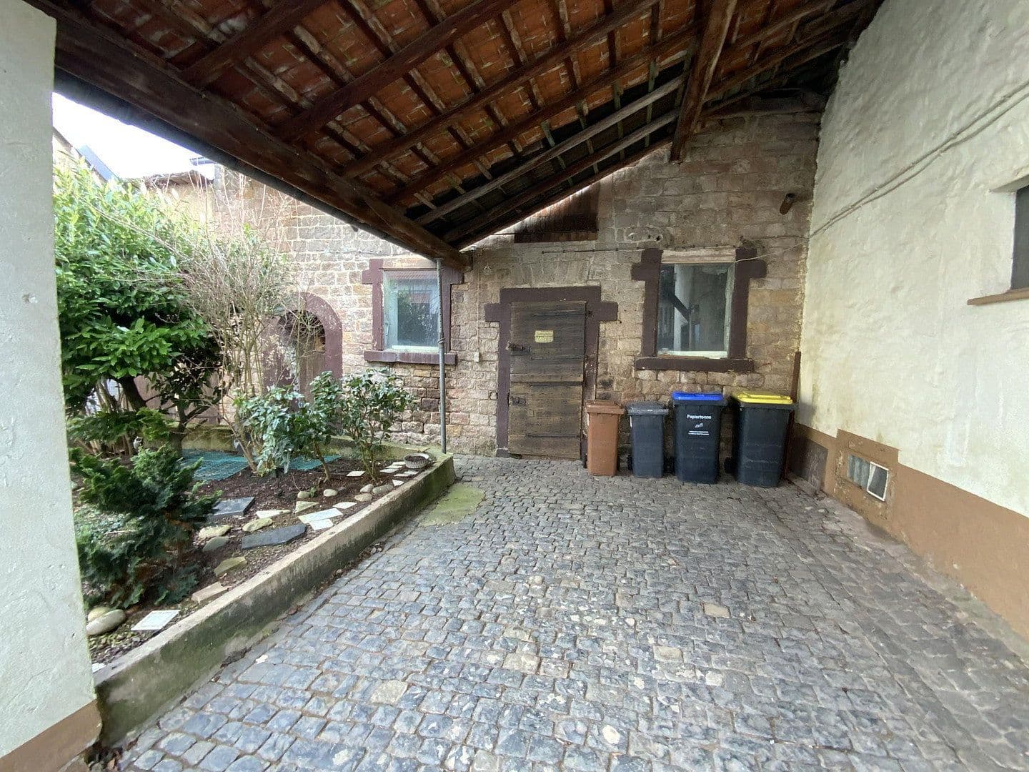 Predaj domu 170 m², pozemok 2.565 m², Ringstrasse 11, Feilbingert, Porýnie-Falcko Predaj domu 170 m², pozemok 2.565 m², Ringstrasse 11, Feilbingert, Porýnie-Falcko