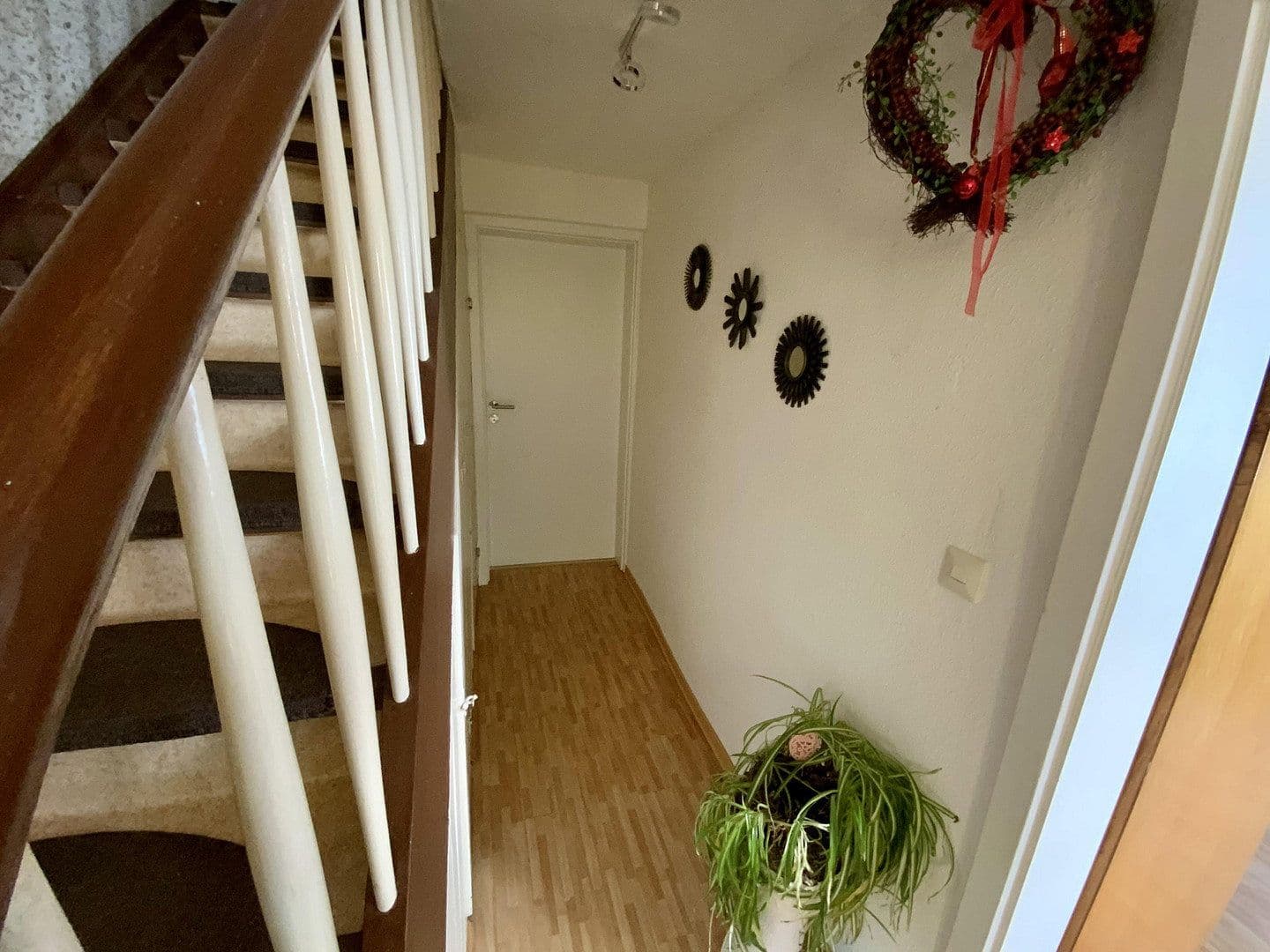 Predaj domu 170 m², pozemok 2.565 m², Ringstrasse 11, Feilbingert, Porýnie-Falcko Predaj domu 170 m², pozemok 2.565 m², Ringstrasse 11, Feilbingert, Porýnie-Falcko