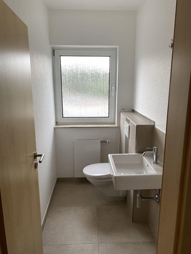 Prenájom bytu 4-izbový 149 m², Rödermark, Hesensko Prenájom bytu 4-izbový 149 m², Rödermark, Hesensko