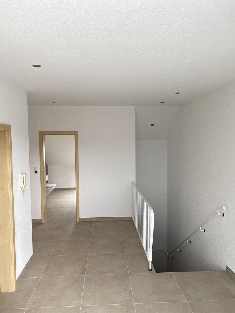 Prenájom bytu 4-izbový 149 m², Rödermark, Hesensko Prenájom bytu 4-izbový 149 m², Rödermark, Hesensko