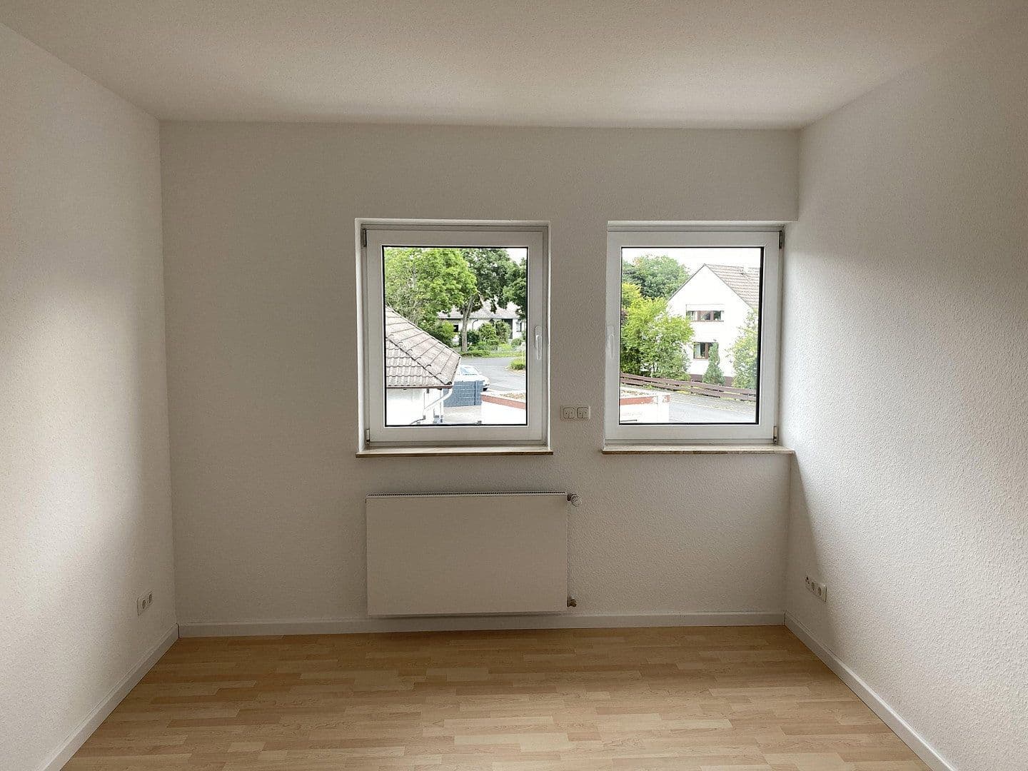 Prenájom bytu 4-izbový 149 m², Rödermark, Hesensko Prenájom bytu 4-izbový 149 m², Rödermark, Hesensko