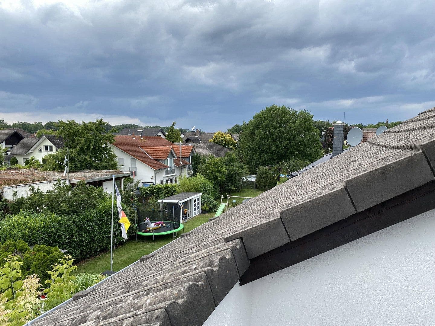 Prenájom bytu 4-izbový 149 m², Rödermark, Hesensko Prenájom bytu 4-izbový 149 m², Rödermark, Hesensko