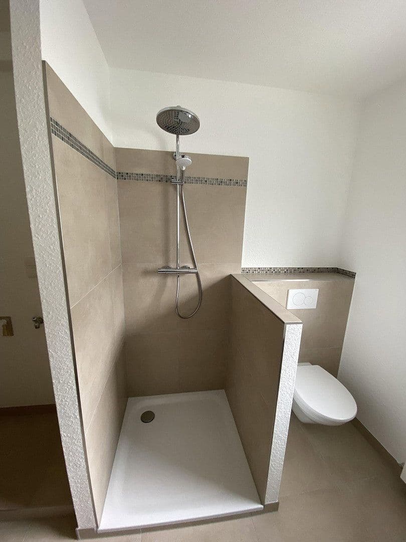 Prenájom bytu 4-izbový 149 m², Rödermark, Hesensko Prenájom bytu 4-izbový 149 m², Rödermark, Hesensko