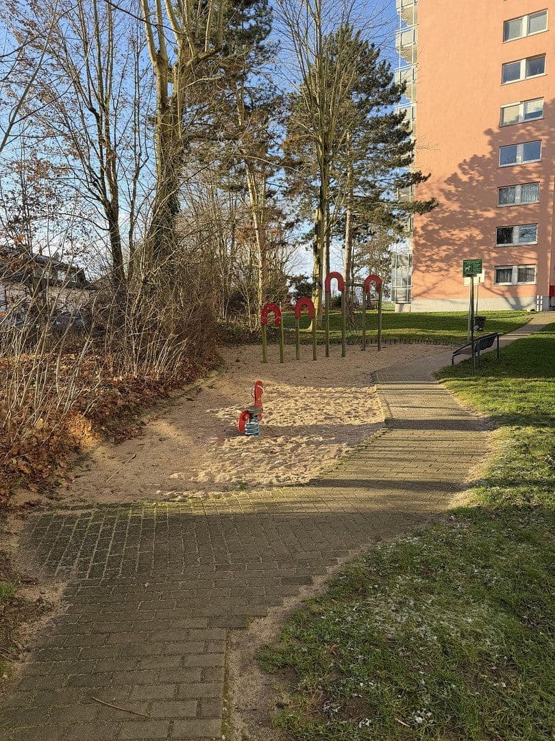 Predaj bytu 3-izbový 76 m², Niederhöchstädter Straße.12, Steinbach (Taunus), Hesensko Predaj bytu 3-izbový 76 m², Niederhöchstädter Straße.12, Steinbach (Taunus), Hesensko