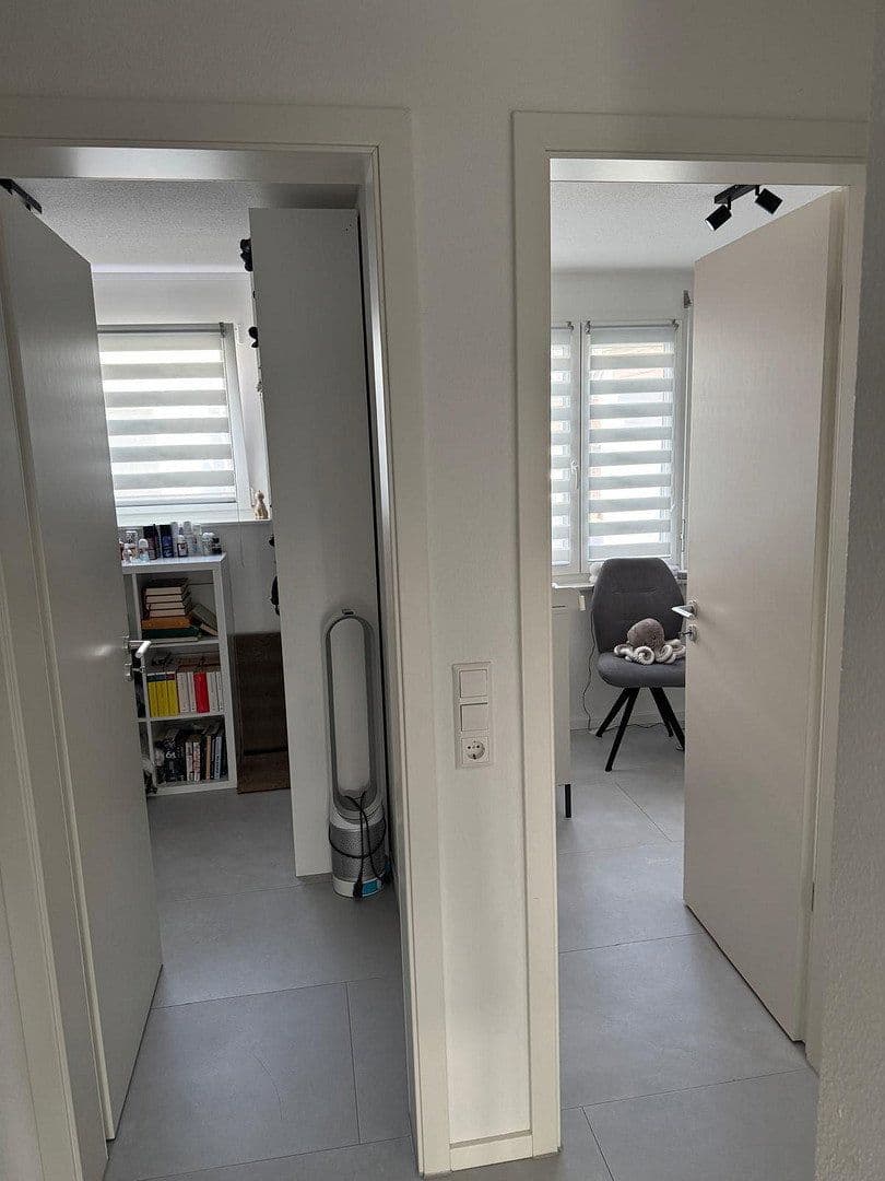 Prenájom bytu 5-izbový 111 m², Heimsheim, Bádensko-Wurttembersko Prenájom bytu 5-izbový 111 m², Heimsheim, Bádensko-Wurttembersko