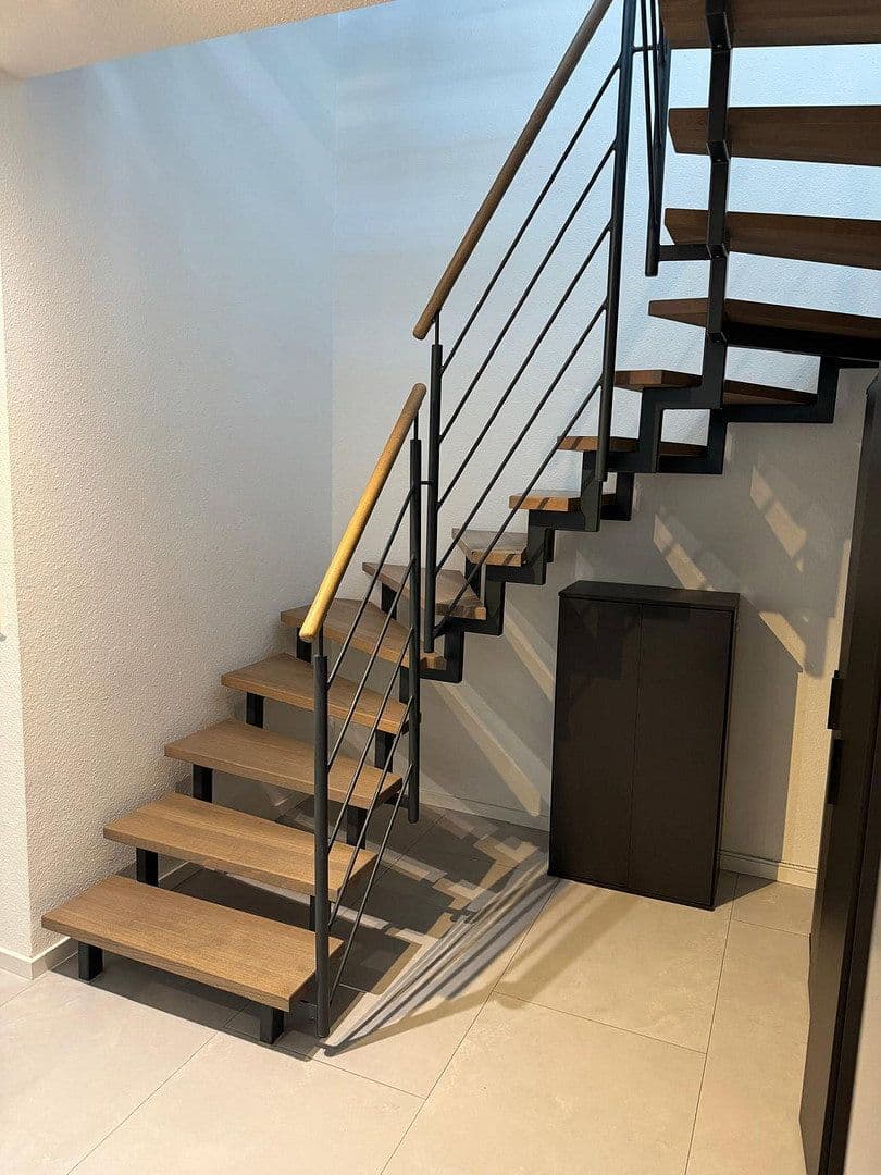 Prenájom bytu 5-izbový 111 m², Heimsheim, Bádensko-Wurttembersko Prenájom bytu 5-izbový 111 m², Heimsheim, Bádensko-Wurttembersko